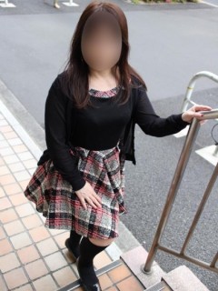 かわいい熟女＆おいしい人妻 新宿店『りか』
